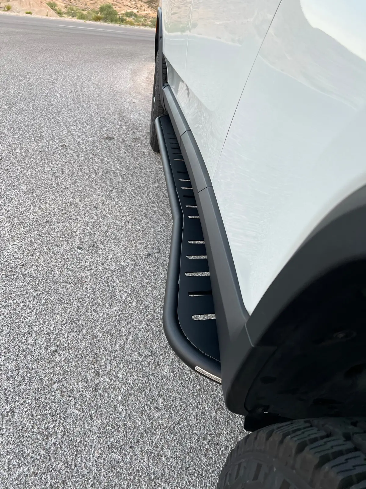 Megawatt™ Performance Rock Sliders With Step For R1s (Both Gen 1 And Gen 2) 1