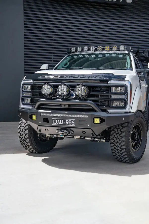 2023+ Offroad Creative Ford F250/F350 Bull Bar 1