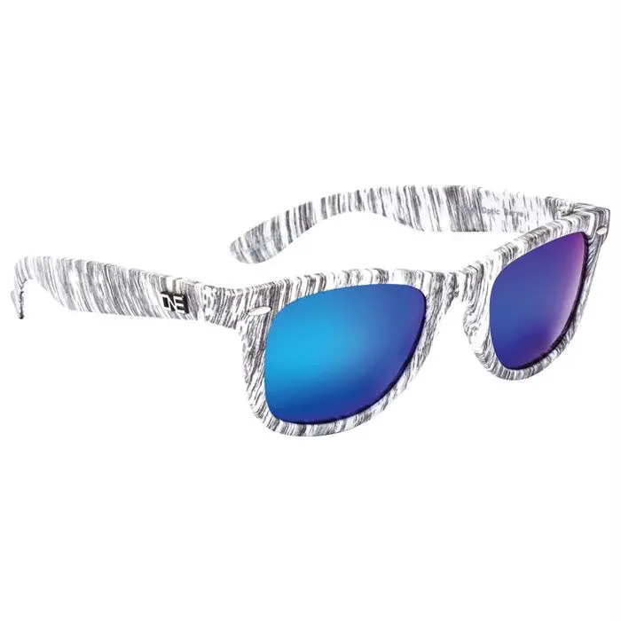 Dylan Beachwood Polarized 1