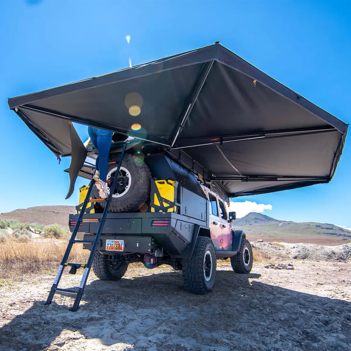 23Zero Peregrine Pro 6 Arm Freestanding 270-Degree Awning 1