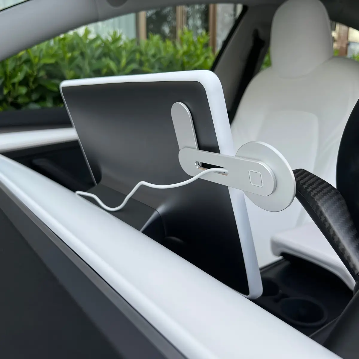 Tesery Wireless Magsafe Mount For Tesla Model 3/Y/S/X/Cybertruck 1