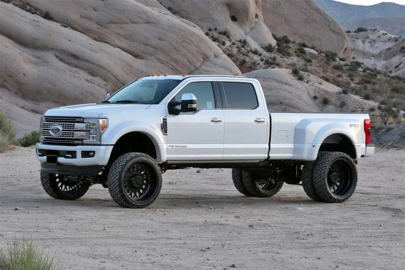 Fabtech 6-Inch 4-Link Lift System With Performance Shocks For 2019 Ford F-450/F-550 4Wd 2